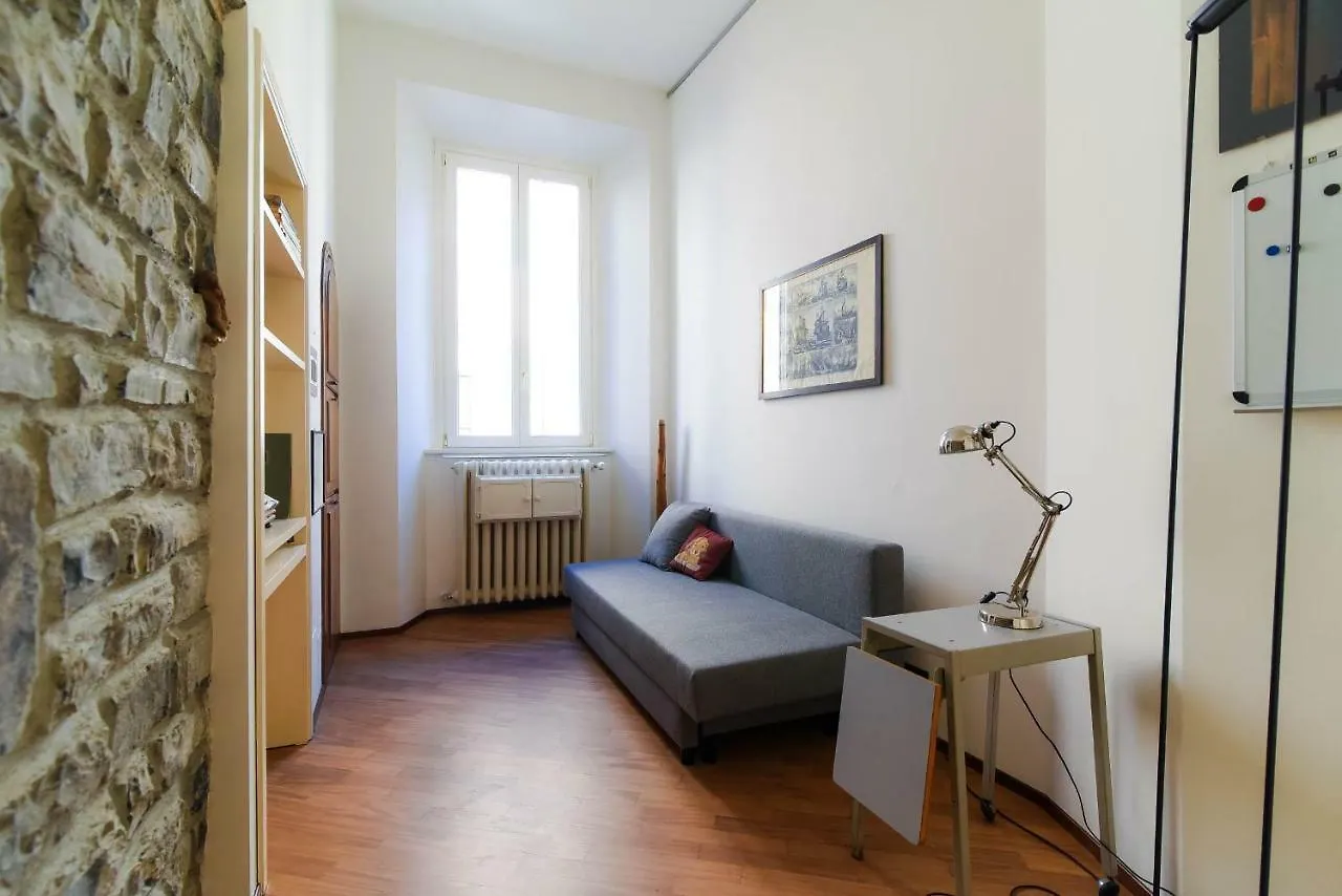 Via Natta 15 - The House Of Travelers Villa Como 0*,