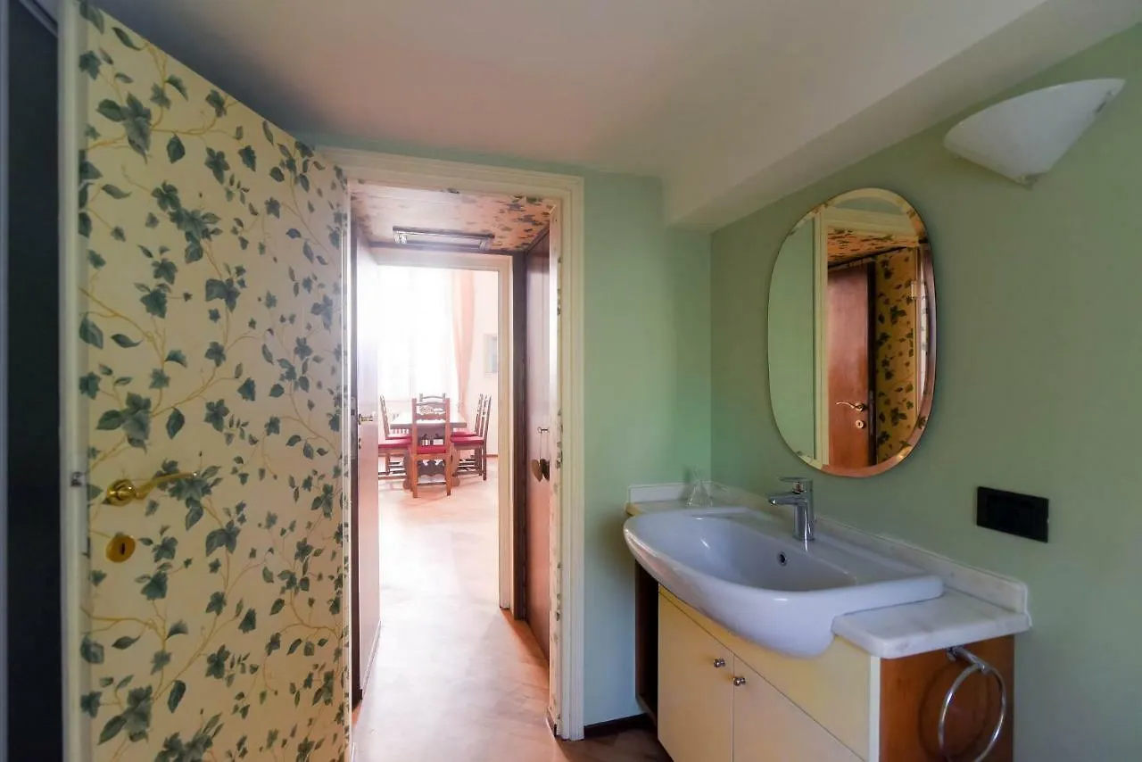 Villa Via Natta 15 - The House Of Travelers Como Italia